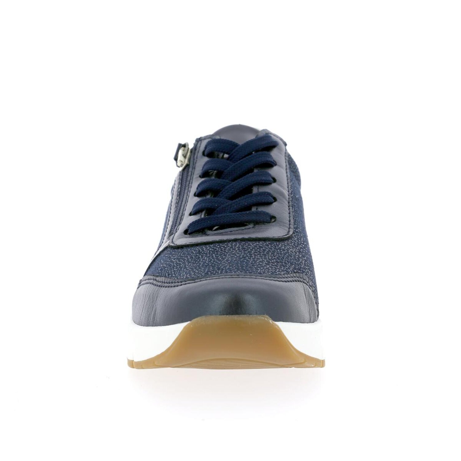 Zoom Cypres Sneakers