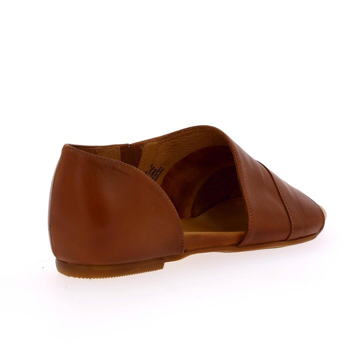 Miz Mooz Moccassins cognac