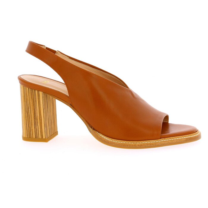 Zinda Sandalen cognac