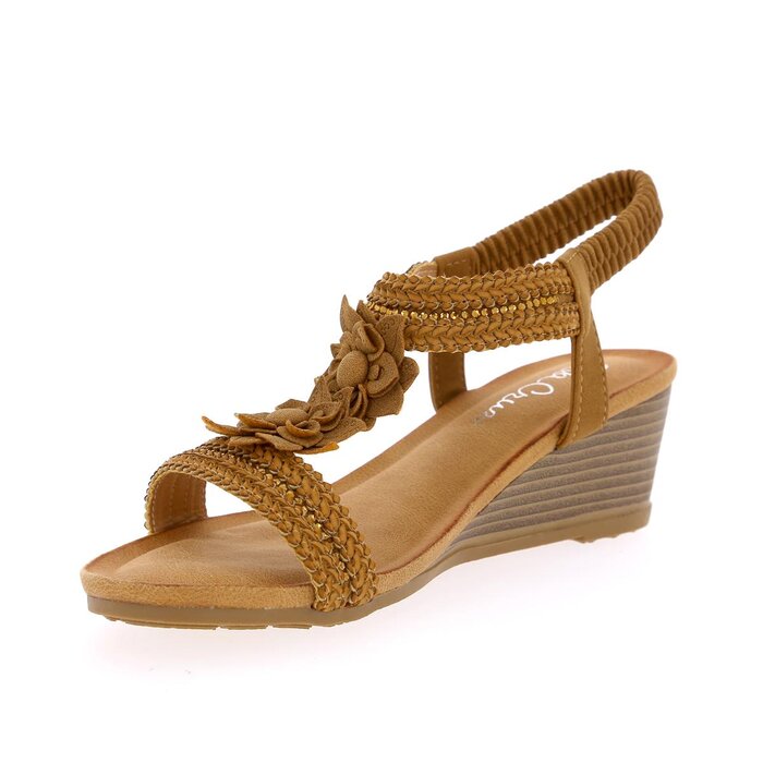 Ella Cruz Sandales camel