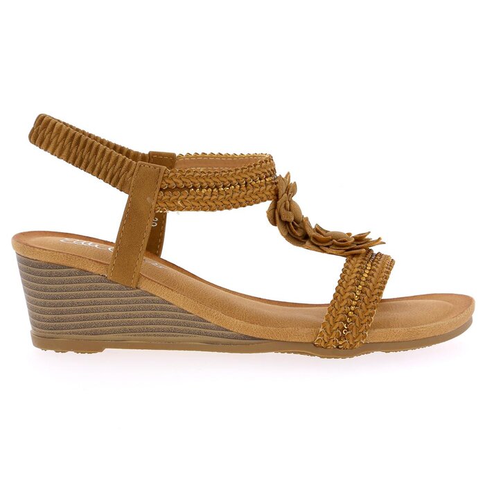 Ella Cruz Sandales camel
