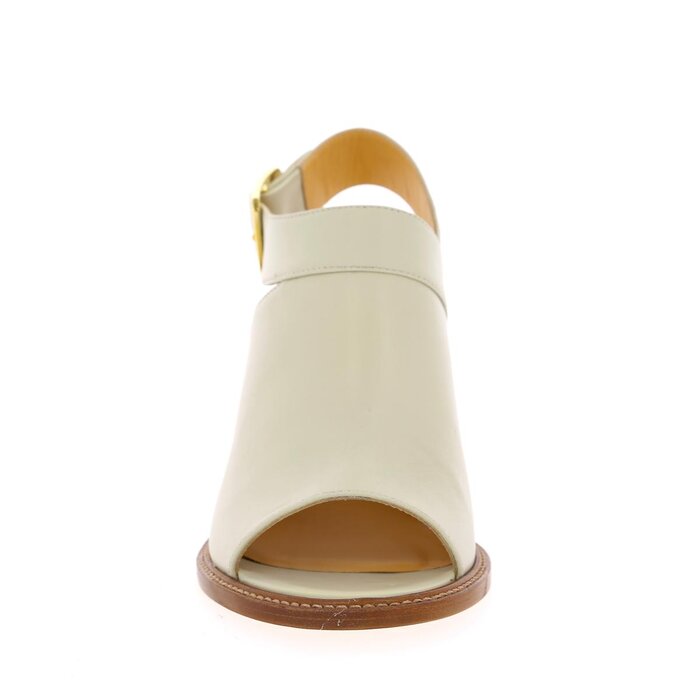 Atelier Content Sandales milk