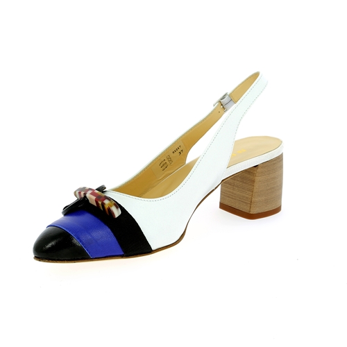 Brunate Pumps wit